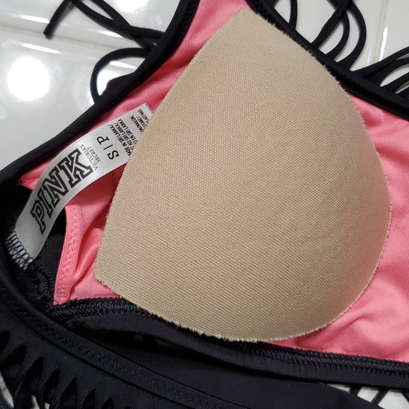 🚨 SOLD!🚨VS PINK Fringe Halter Bikini Top 👙 - Picture 7 of 7